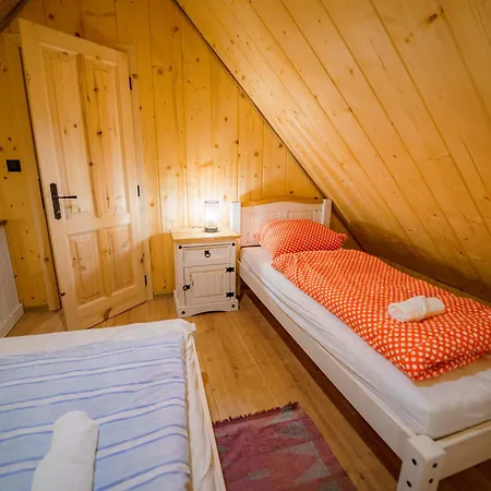 Village - Jedinecne S Wellnessom Pod Kralovou Holou بيت للعطل *