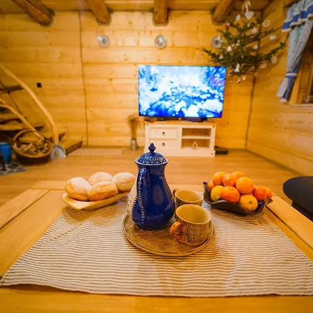 Village - Jedinecne S Wellnessom Pod Kralovou Holou