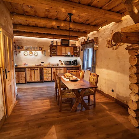 بيت للعطل Village - Jedinecne S Wellnessom Pod Kralovou Holou *