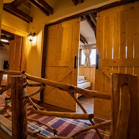 Village - Jedinecne S Wellnessom Pod Kralovou Holou * Šumiac