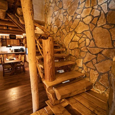 Village - Jedinecne S Wellnessom Pod Kralovou Holou *